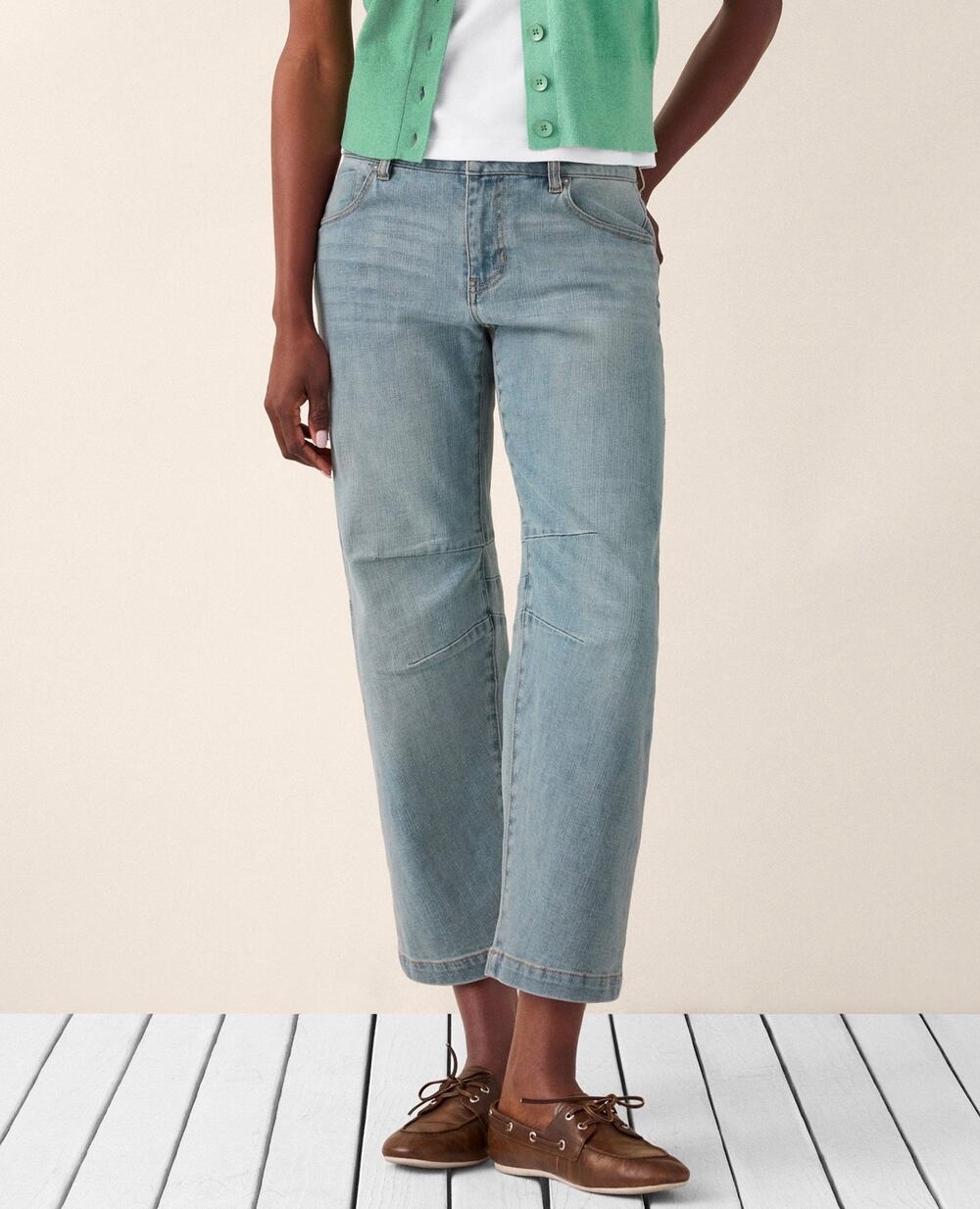 CAbi Cooper Jeans Size 8 Beach Club Light Wash Barrel Leg Denim
